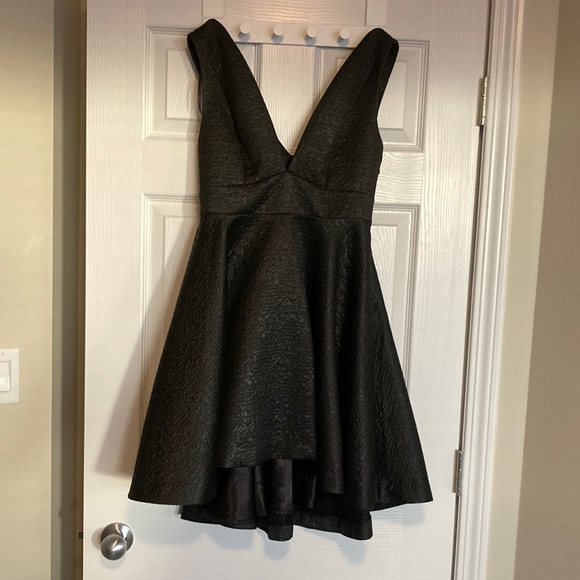 2014 ELLE x RW&Co dress. Great for any party or nights out. - Picture 2 of 8